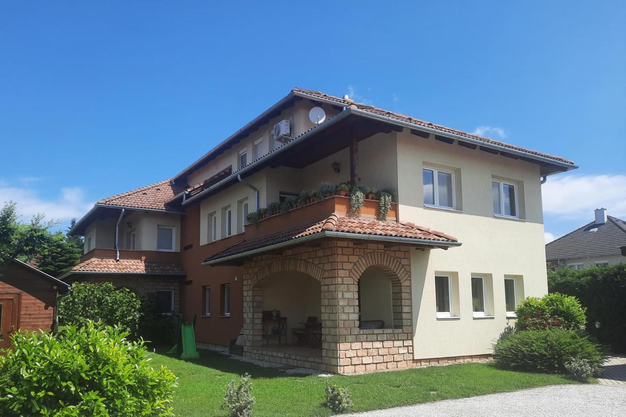 Mediterrania Apartment Keszthely Eksteriør bilde